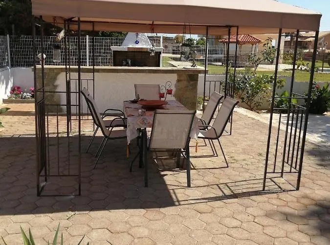 Spiti Me Thea 乡村民宿